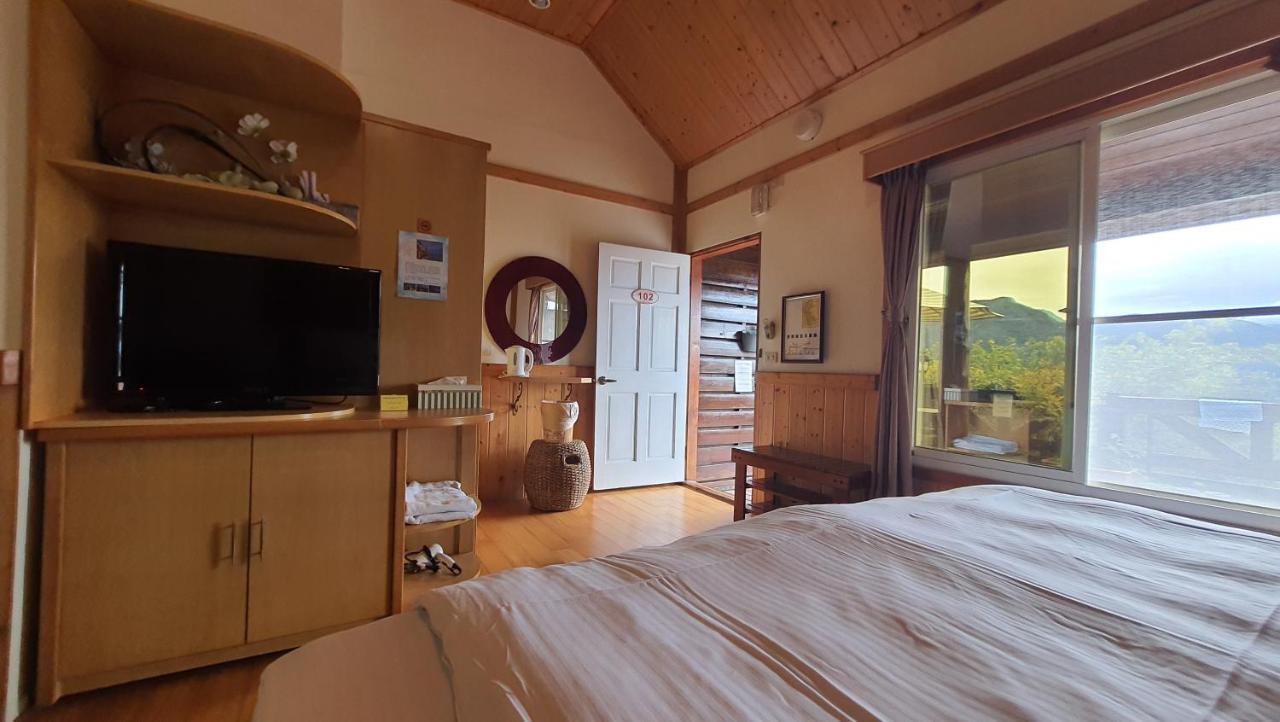 Yosemite Park B&B Женай Екстер'єр фото